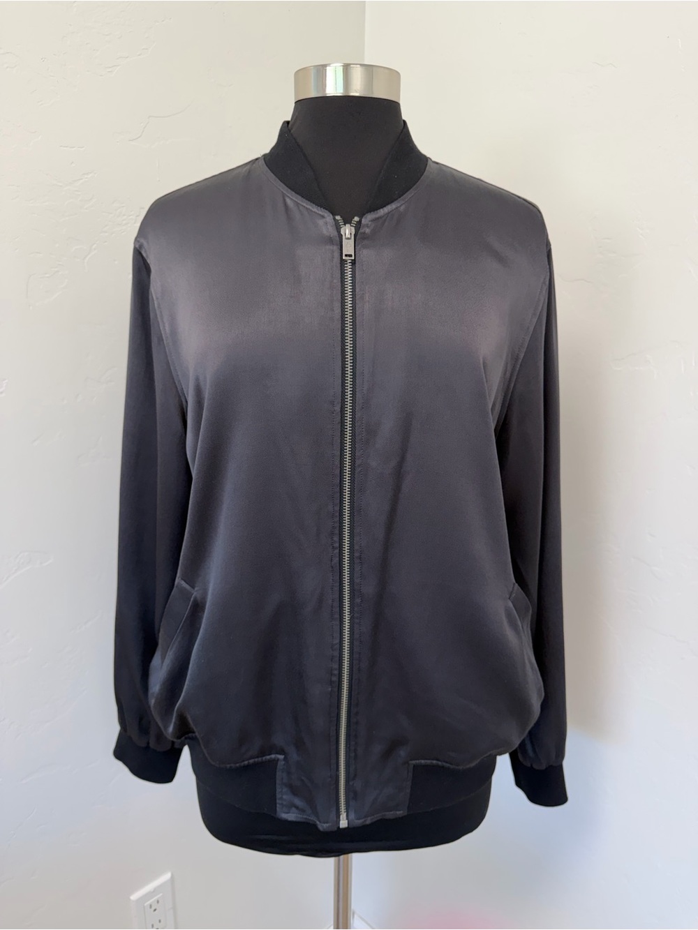 Rails Alina Slate Black Satin Zip Up Long Sleeve Bomber Jacket Size L